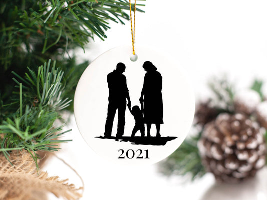 Custom Family Silhouette Portrait Ceramic Ornament for Couple or Family