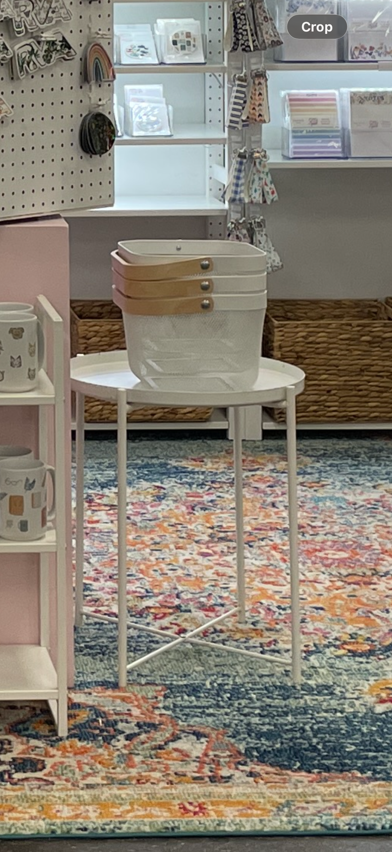 White shopping baskets + stand/table
